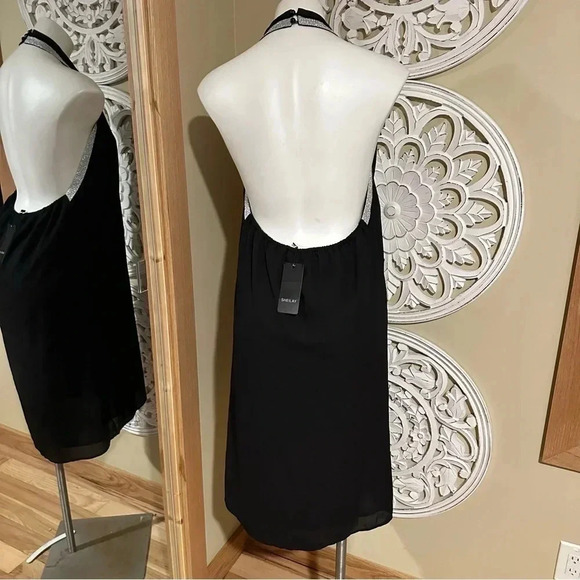 Sheilay Halter Neck dress - Picture 3 of 8